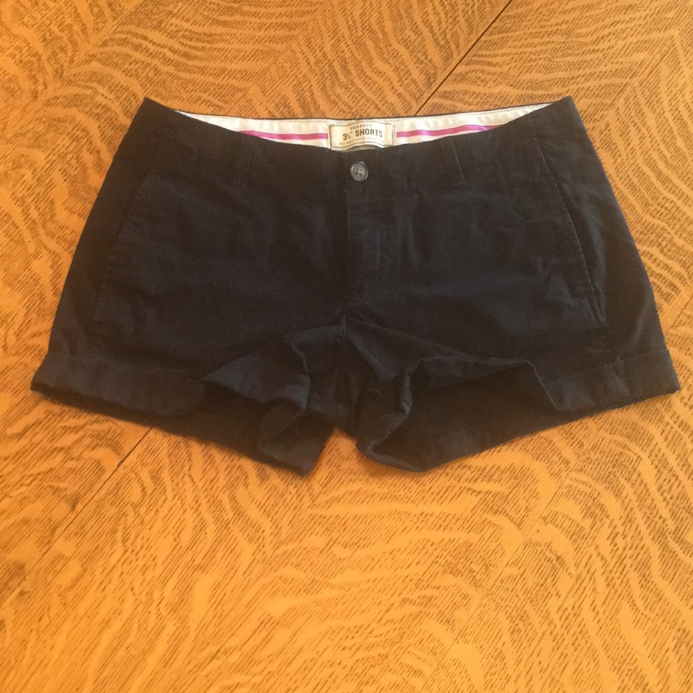 Old Navy perfect 3 1/2 “ shorts